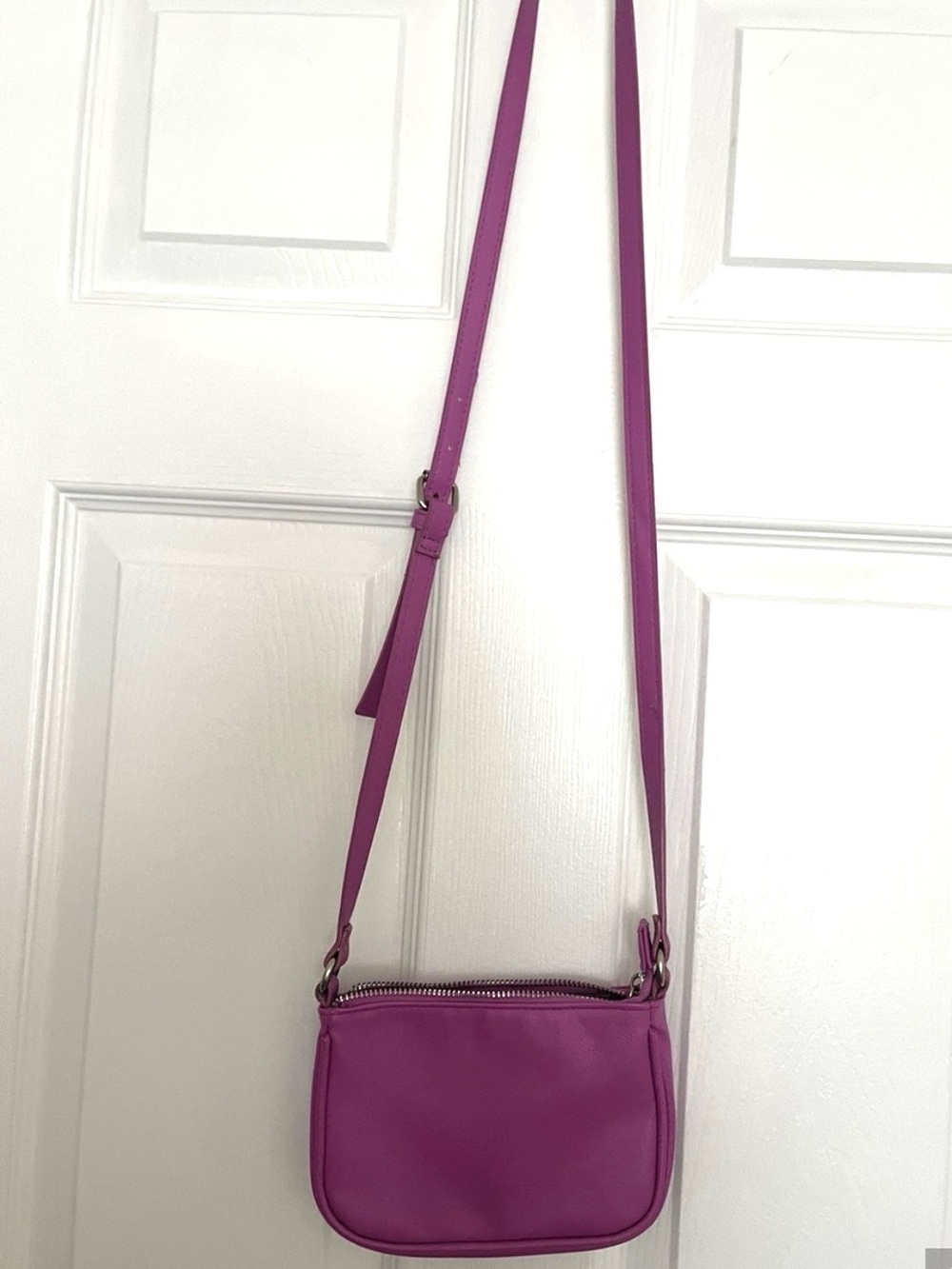 Wild Fable Magenta Crossbody Bag - Stylish Women's Shoulder Bag